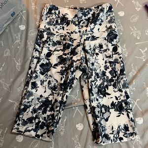 Balance collection yoga leggings size small worn once
